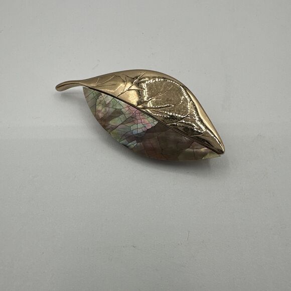 Gold Tone Brooch - Pin , Mother Of Pearl Mosaic Leaf - Liz Claiborne, J-01-30 - Picture 3 of 6